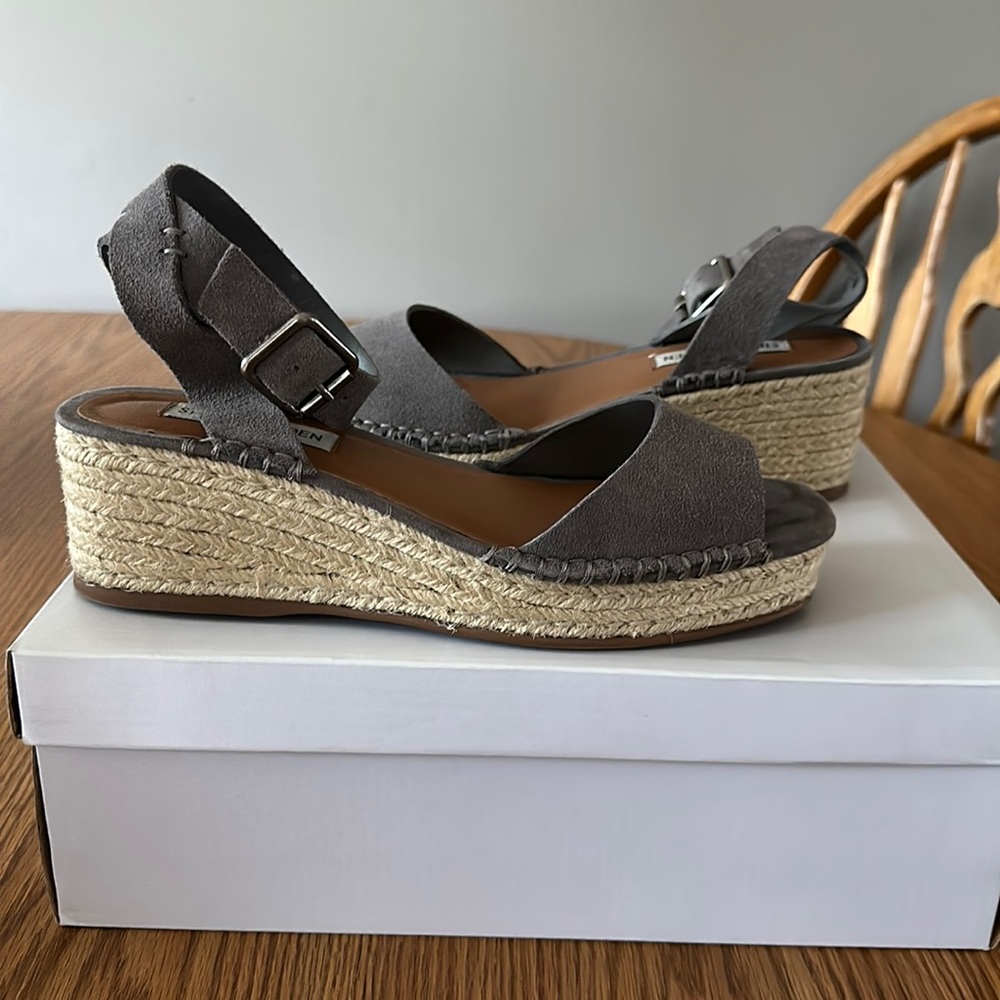 Steve Madden sandals